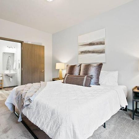 Full Ada Unit - 2 Bed 2 Bath Unit Near Downtown Διαμέρισμα Σποκάν Εξωτερικό φωτογραφία