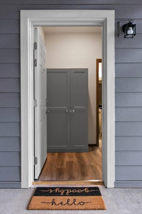 Full Ada Unit - 2 Bed 2 Bath Unit Near Downtown Διαμέρισμα Σποκάν Εξωτερικό φωτογραφία